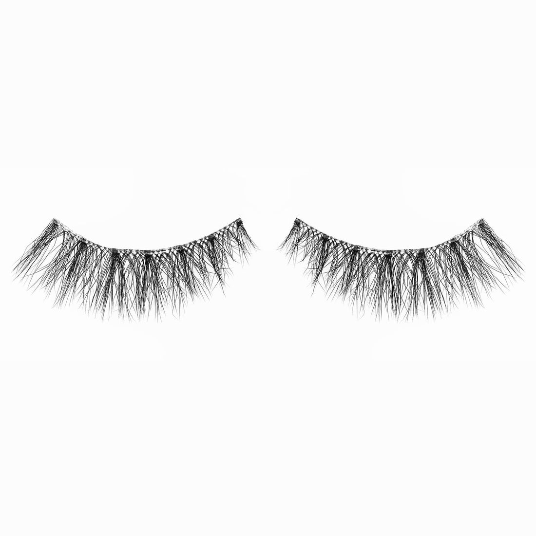 Lashes Magnifica - Premium 4D Mink Eyelashes in Dubai
