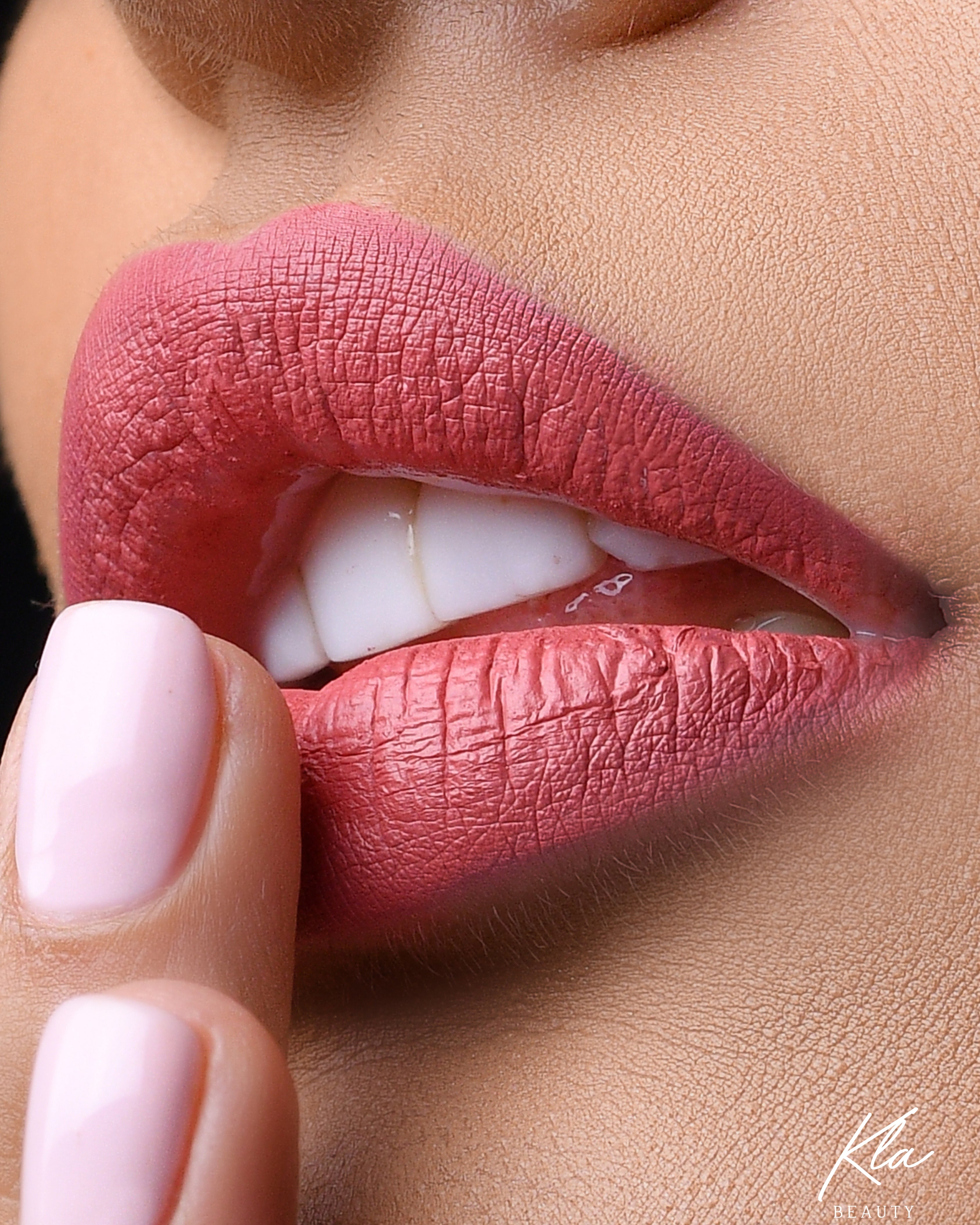 Liquid Matte Lipstick - ROSEWOOD